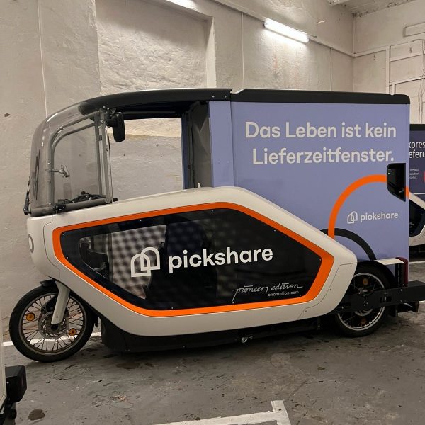 Firmenfolierung eines Lastenrads für PickShare